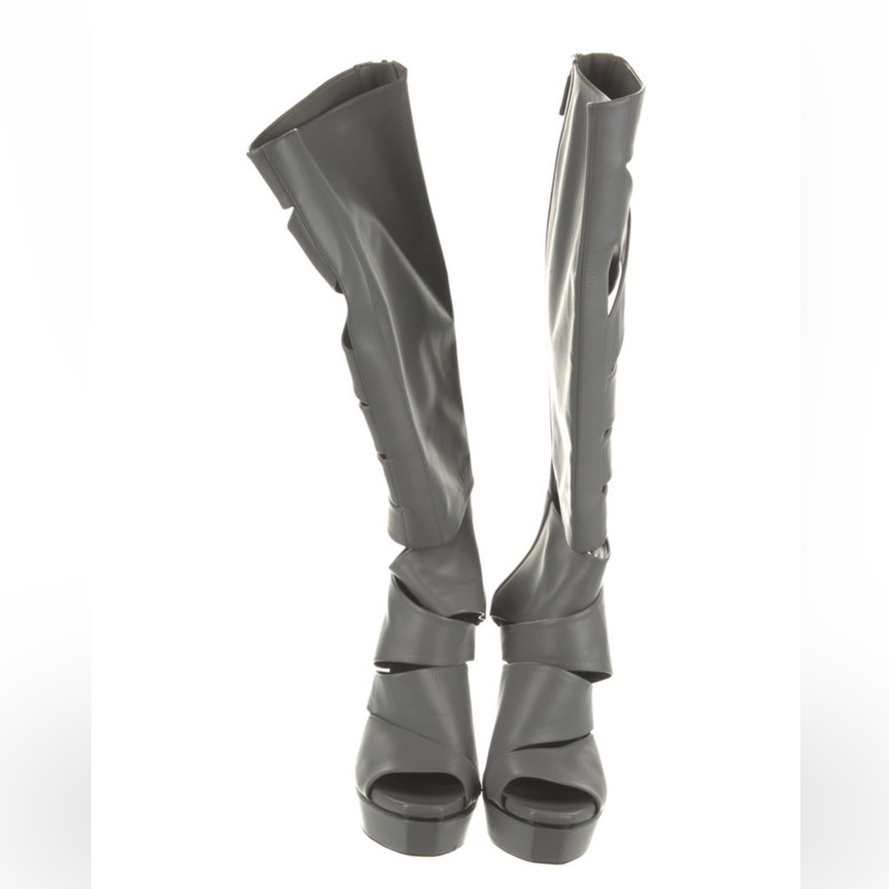 Gucci Helena Cut Out Pattern Calfskin Boots size 8.5 - Picture 3 of 6